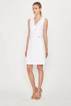 Elie Tahari Paisley Dress Dresses & Jumpsuits 9 Elie Tahari Paisley Dress Dresses & Jumpsuits