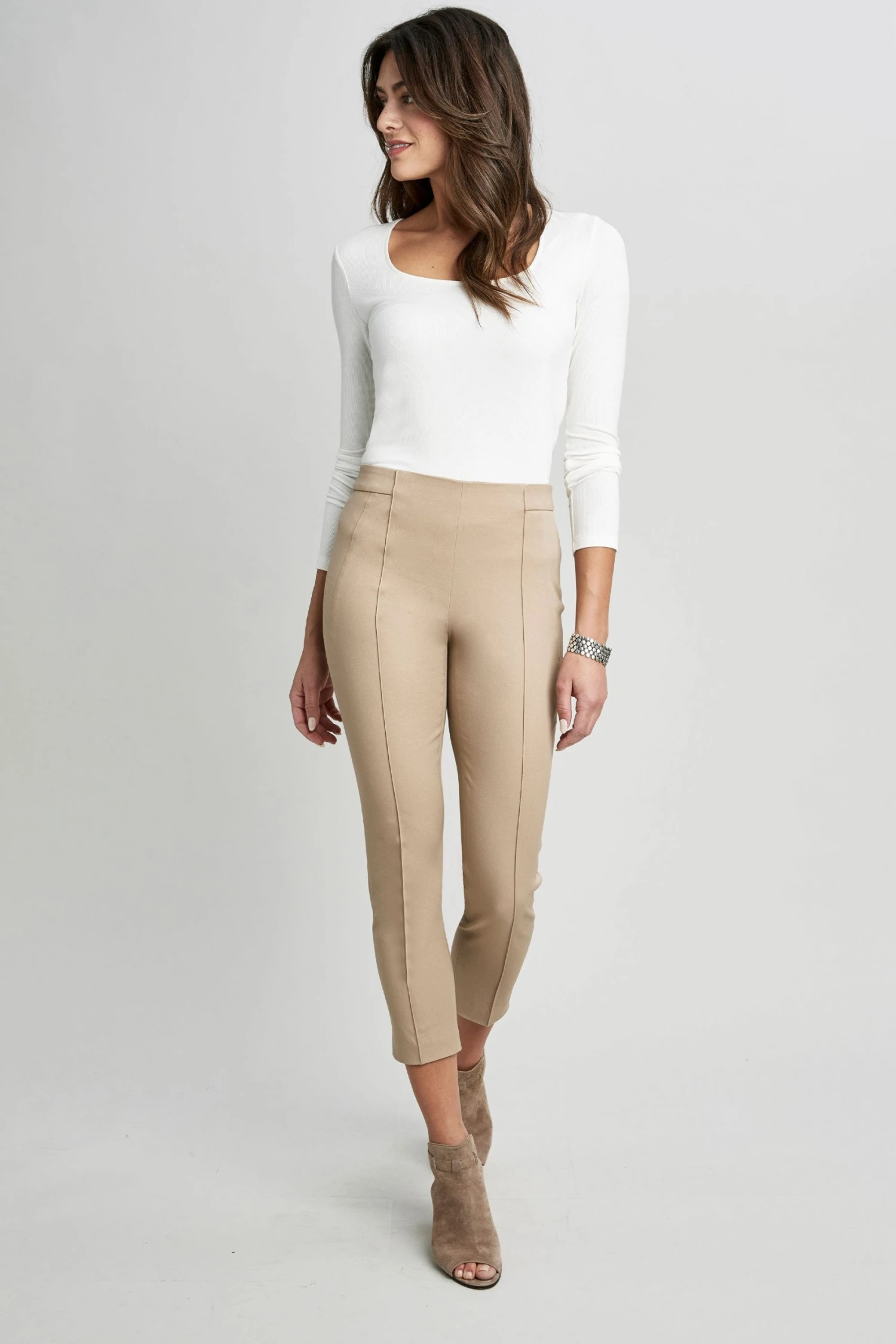 E10M0211_RATTAN_1HERO_1796.jpg Elie Tahari Contour Slim Pant