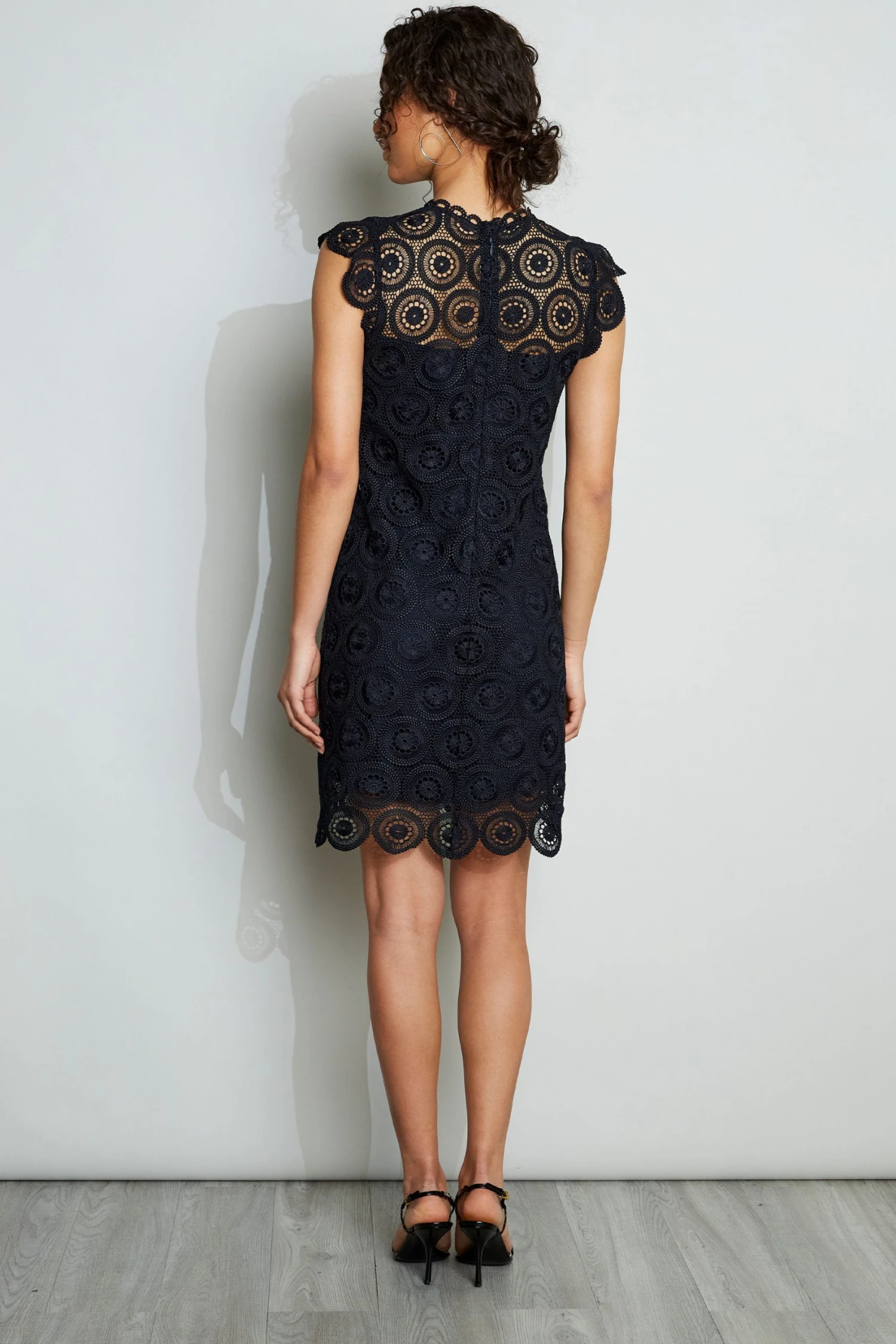 Elie Tahari Vintage Lace Dress 7 Elie Tahari Vintage Lace Dress