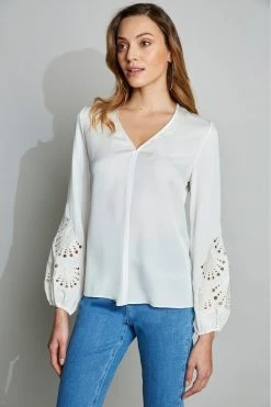 Elie Tahari Embroidered Long Sleeve Shirt