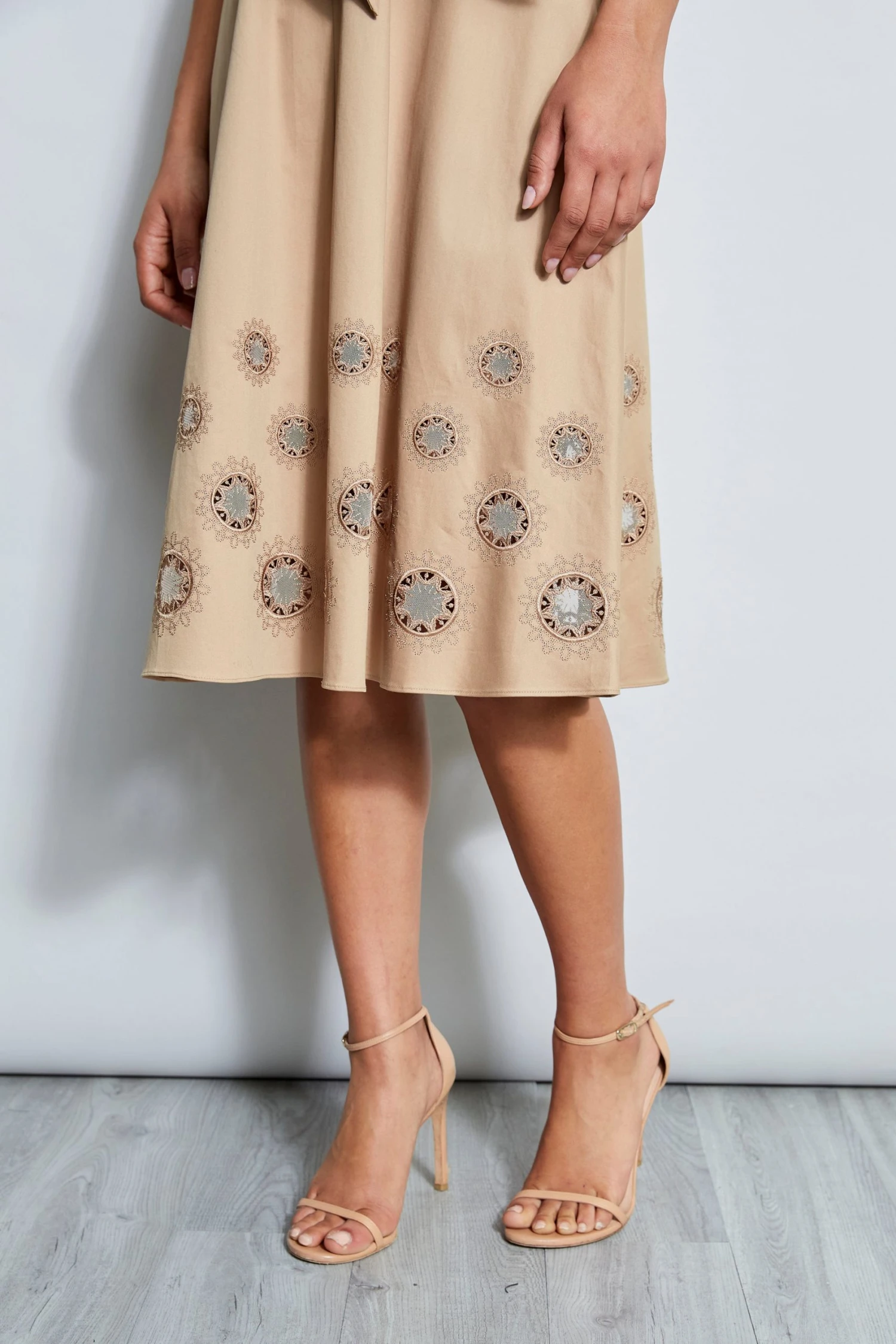 E4044602_EmbroideredHemCottonMidiDress_RATTAN_4STYLING_1825.jpg Elie Tahari Dress Musings Embroidered Hem Cotton Midi Dress