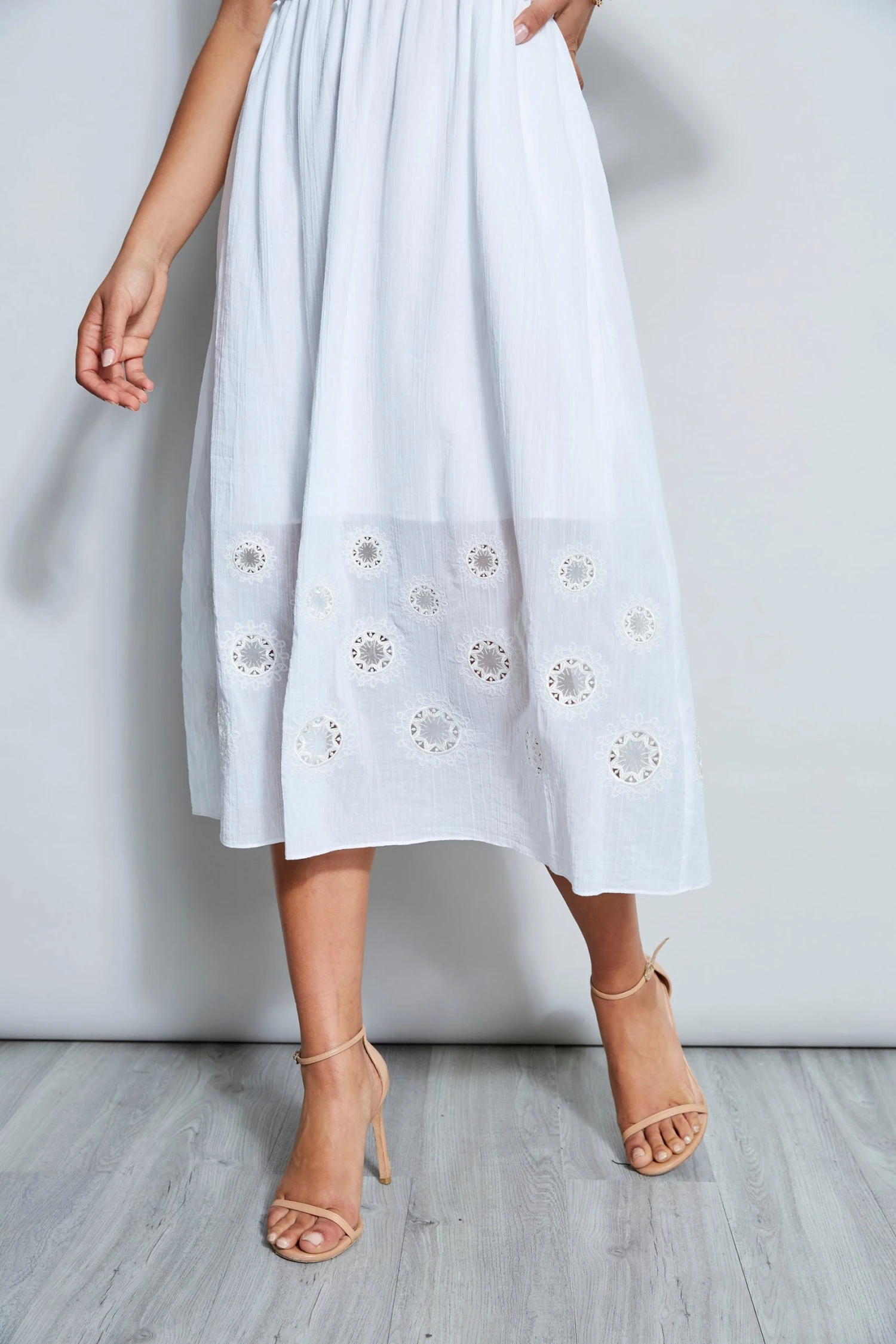 Elie Tahari Embroidered Hem Midi Dress 7 Elie Tahari Embroidered Hem Midi Dress