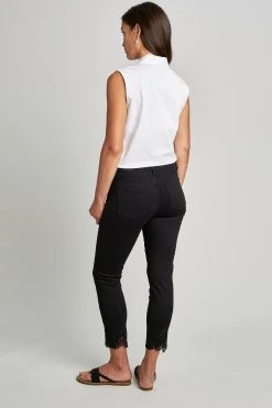 Elie Tahari Embroidered Jeans Pants 10 Elie Tahari Embroidered Jeans Pants