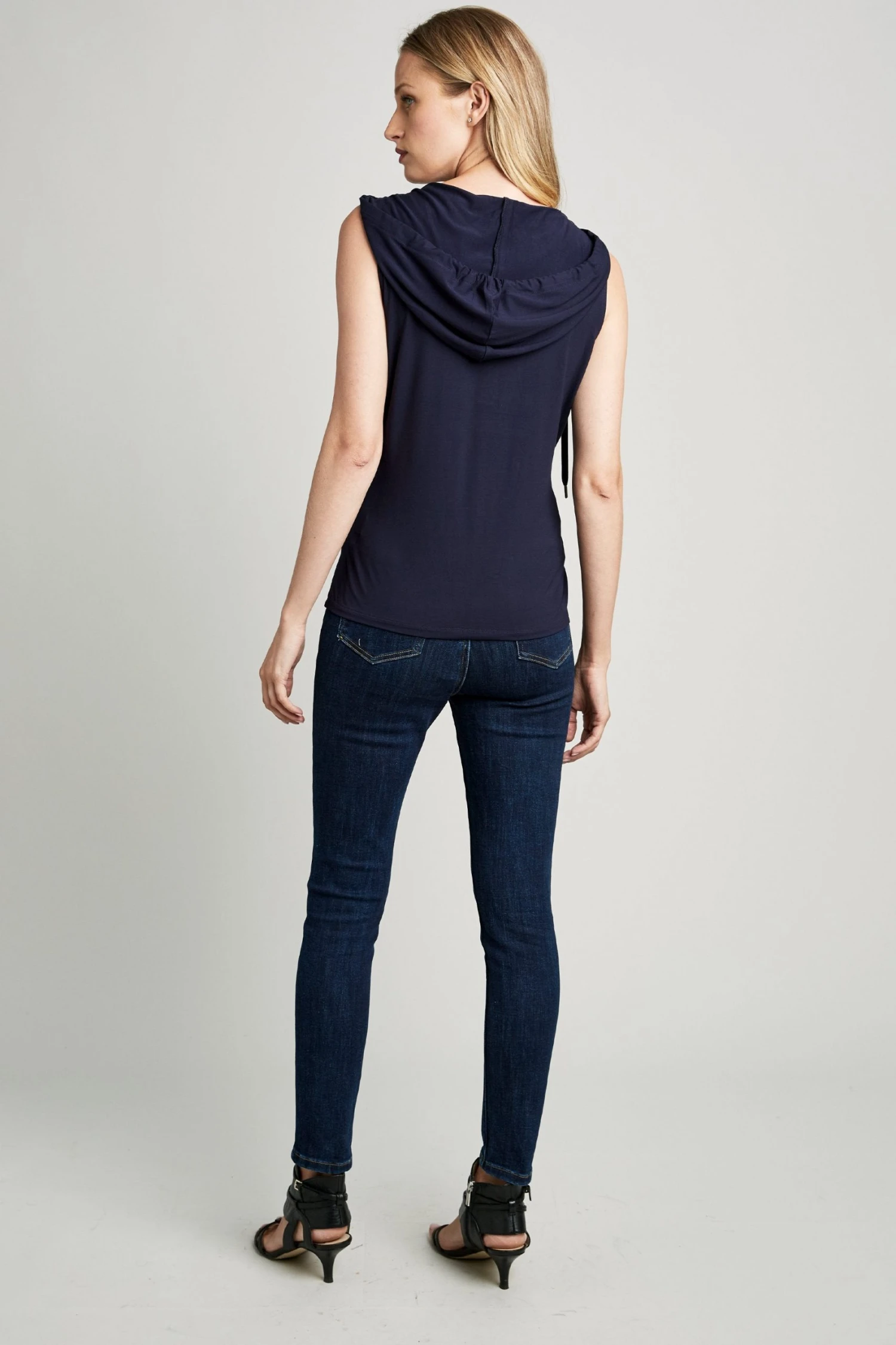 Elie Tahari Sleeveless Hoodie Knits 6 Elie Tahari Sleeveless Hoodie Knits