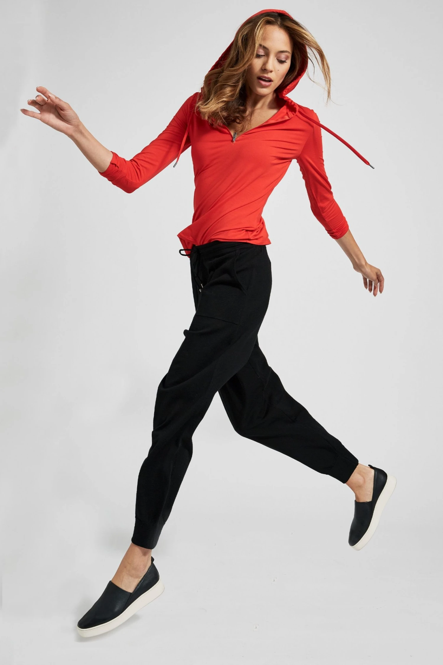 Elie Tahari Knits Half Zip Long Sleeve Hoodie 4 Elie Tahari Knits Half Zip Long Sleeve Hoodie