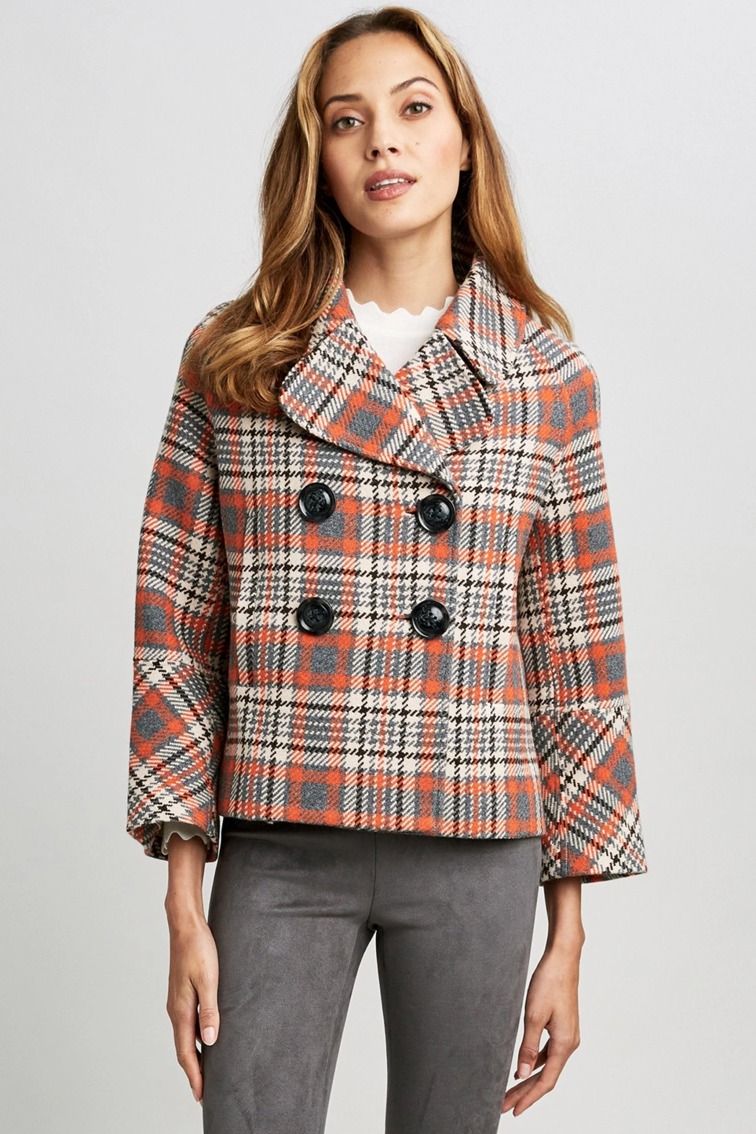Elie Tahari Plaid Double Breasted Peacoat 3 Elie Tahari Plaid Double Breasted Peacoat