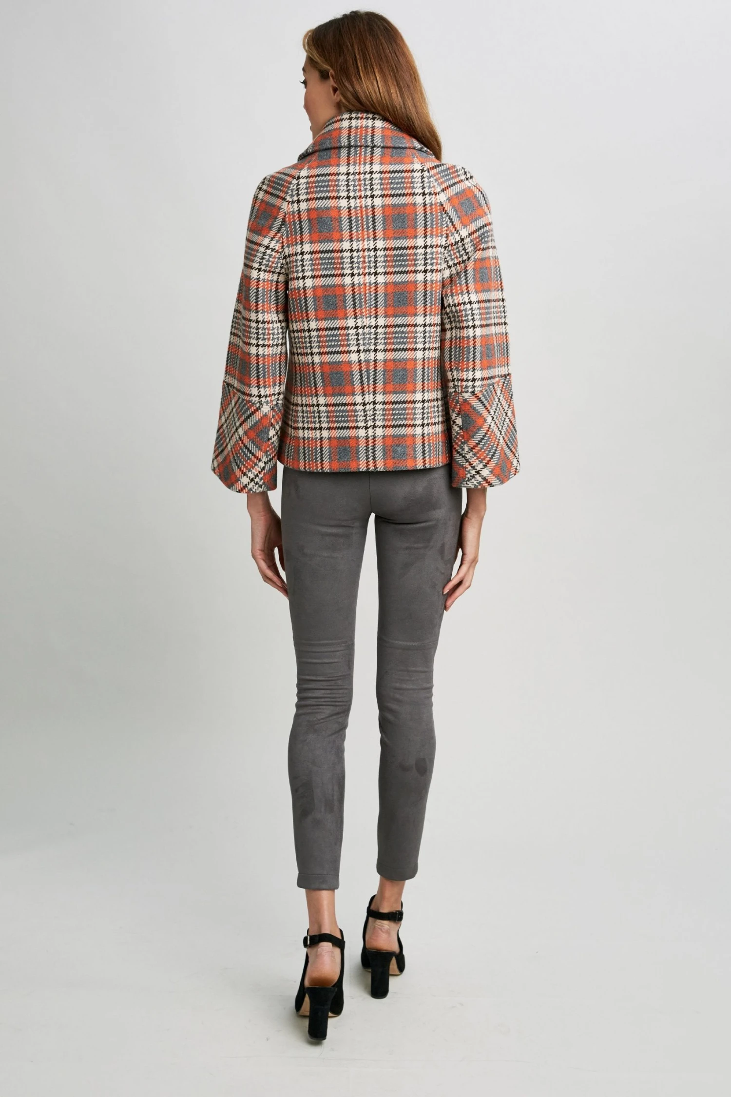 Elie Tahari Plaid Double Breasted Peacoat 7 Elie Tahari Plaid Double Breasted Peacoat