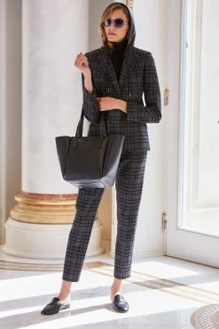 Elie Tahari Hooded Plaid Blazer Jackets & Blazers 14 Elie Tahari Hooded Plaid Blazer Jackets & Blazers