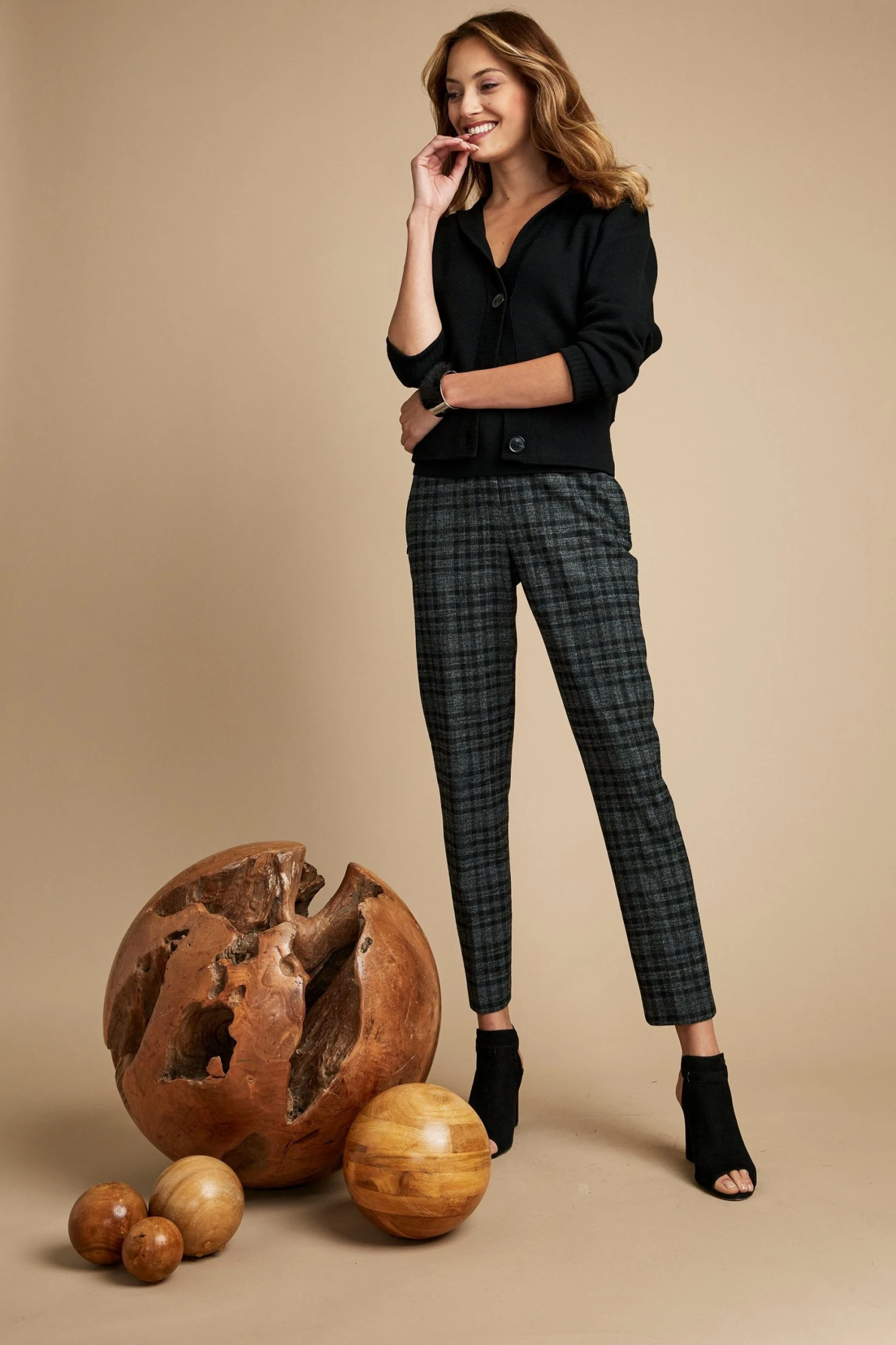 Elie Tahari Plaid Slim Ankle Pant Pants 9 Elie Tahari Plaid Slim Ankle Pant Pants