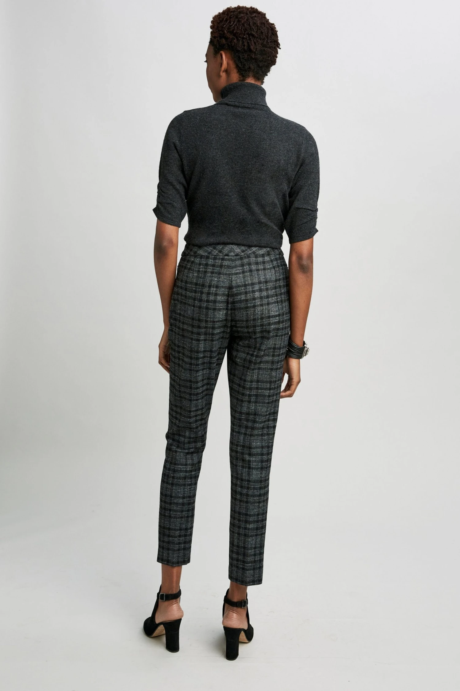 Elie Tahari Plaid Slim Ankle Pant Pants 6 Elie Tahari Plaid Slim Ankle Pant Pants