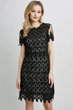 Elie Tahari Dresses & Jumpsuits Lace Cocktail Dress