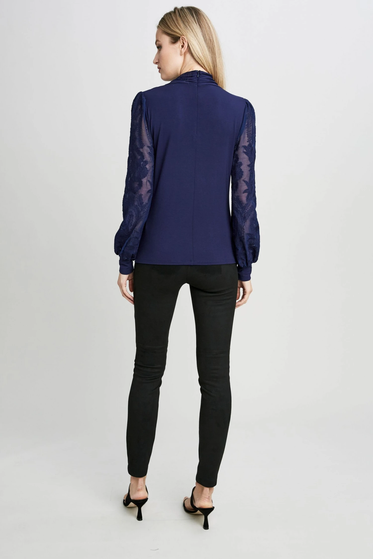EN56X501_STORM-BLUE_3BACK_0026.jpg Elie Tahari Twisted Combo Knit Knits