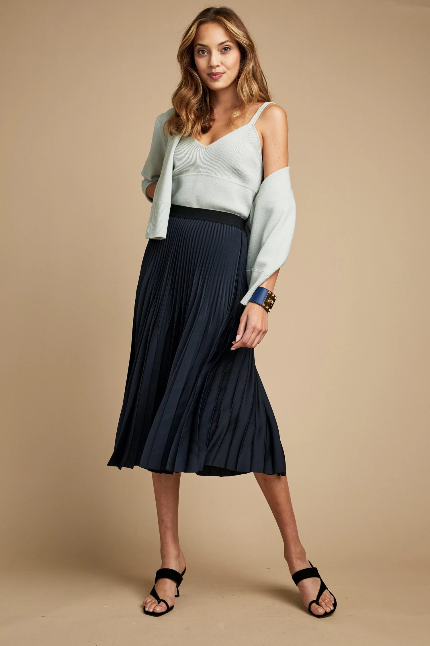 Republic Merino Wool Vneck Sleeveless Tank Sweater 5 Republic Merino Wool Vneck Sleeveless Tank Sweater