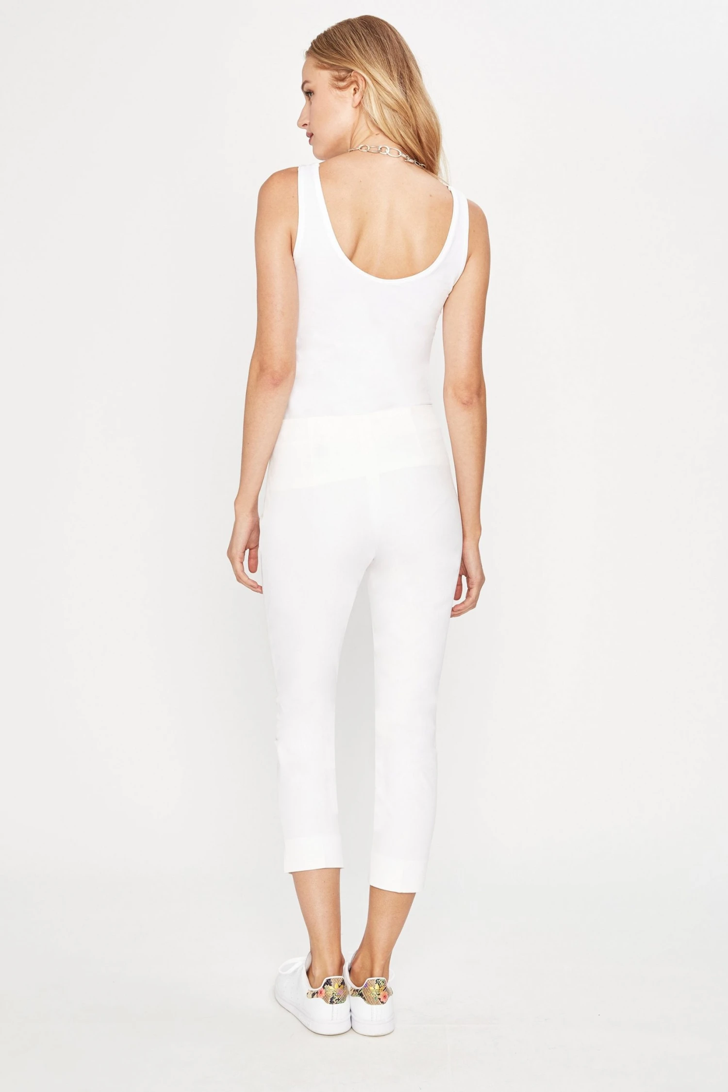 EU8M021U_JULIETTECROPPEDPANT_WHITE_3BACK_038.jpg Elie Tahari Juliette Cropped Skinny Stretch-Twill Pant
