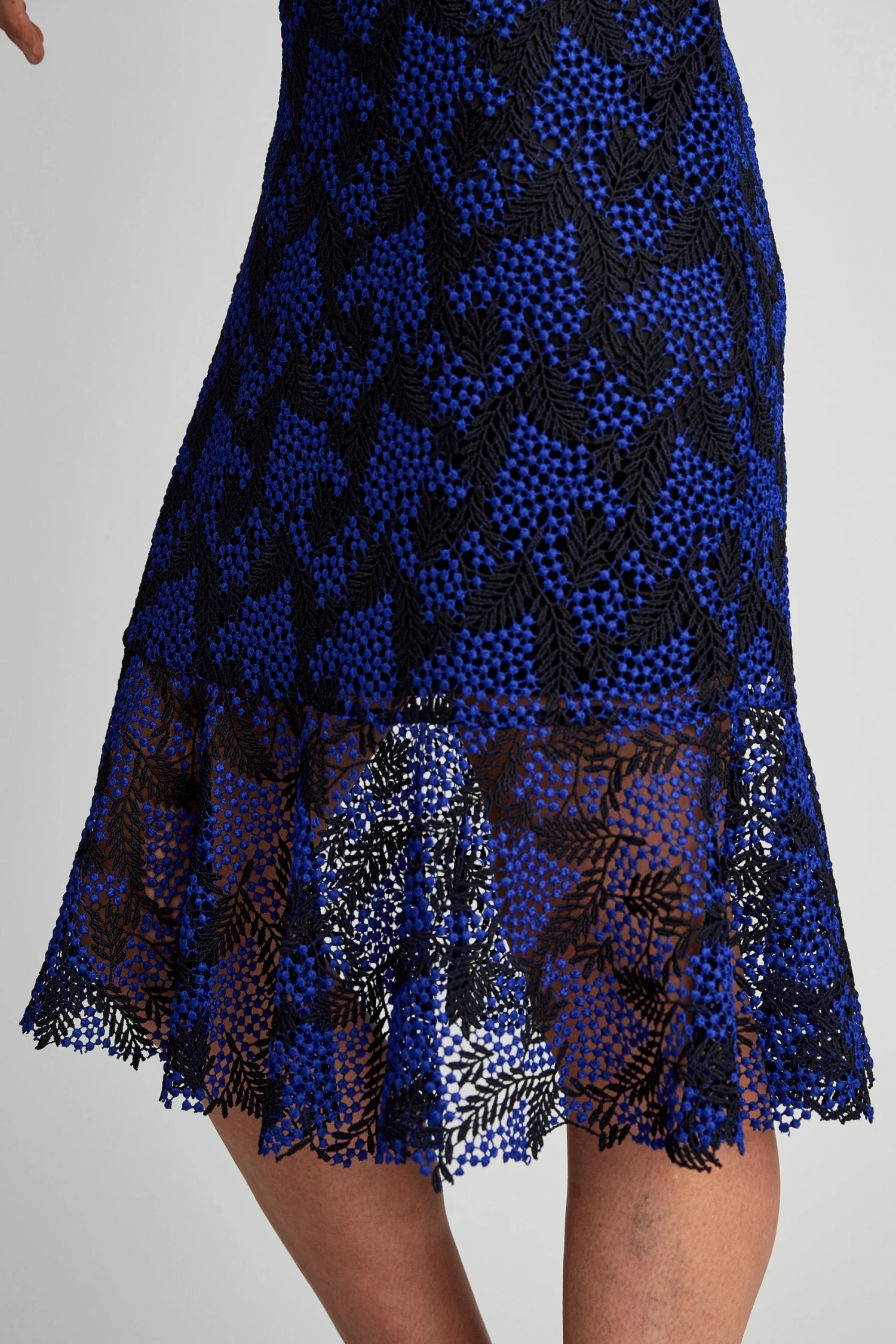 Elie Tahari Dresses & Jumpsuits Two Tone Lace Dress 7 Elie Tahari Dresses & Jumpsuits Two Tone Lace Dress