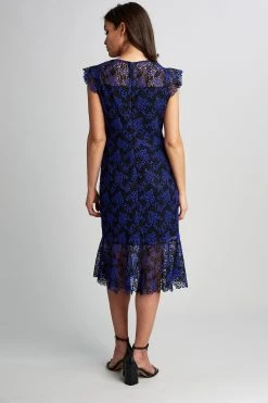 Elie Tahari Dresses & Jumpsuits Two Tone Lace Dress 11 Elie Tahari Dresses & Jumpsuits Two Tone Lace Dress