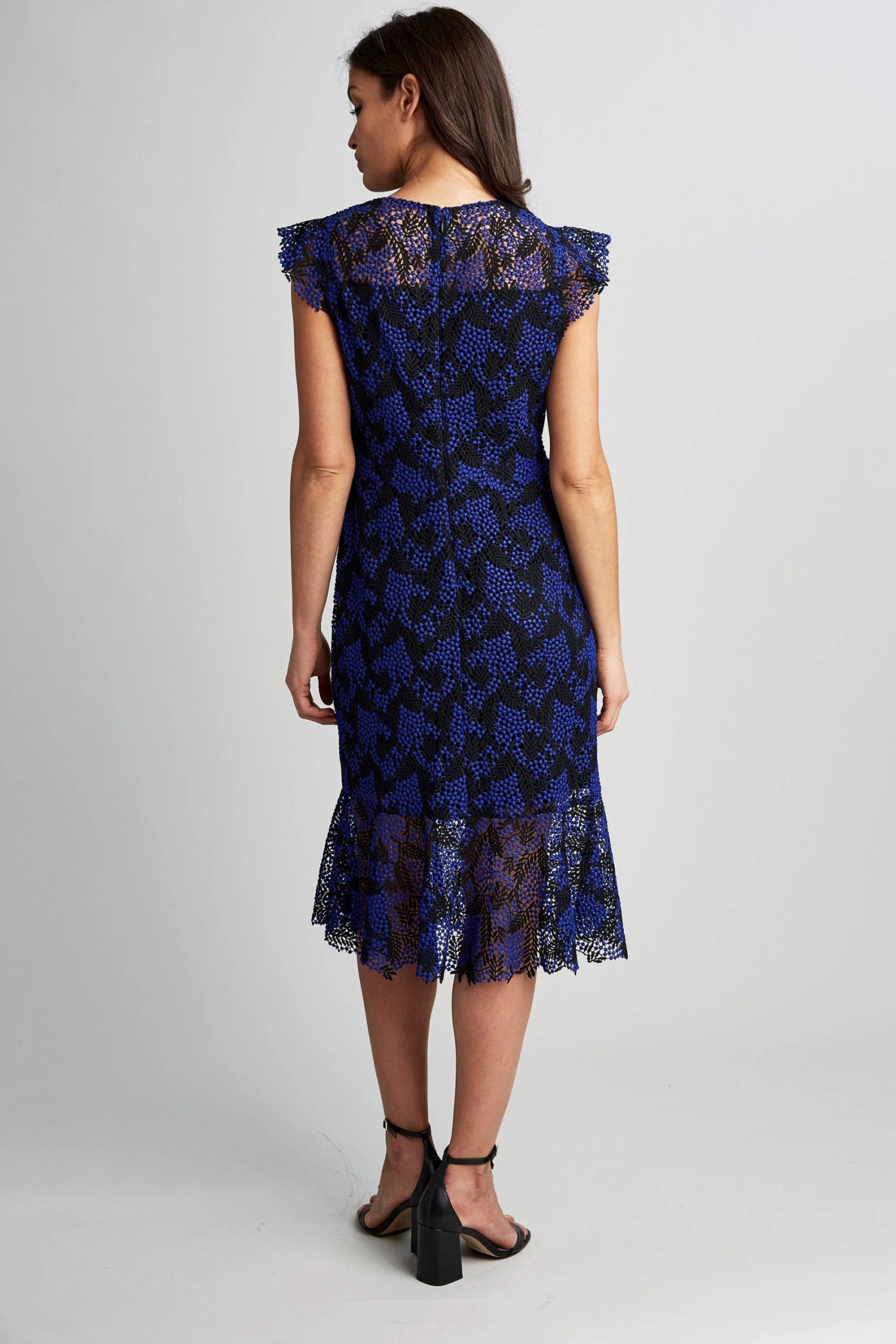 Elie Tahari Dresses & Jumpsuits Two Tone Lace Dress 6 Elie Tahari Dresses & Jumpsuits Two Tone Lace Dress